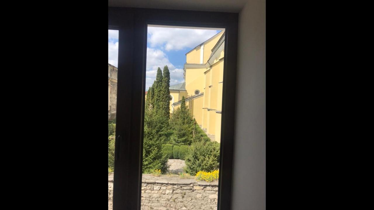 Бажане Місце Apartment Камианец-Подилский Екстериор снимка